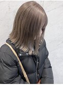 ミルクティーベージュ