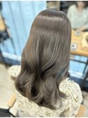 アイスグレージュ×くびれヘア