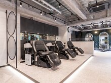 トリエラ 新宿(TRIELA)の雰囲気（最新のフラットなシャンプー台で首が痛くならない♪）
