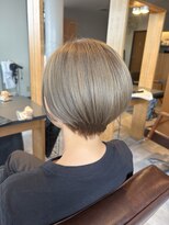ティア ヘアデザイン(Theia hair design)&nbsp;ショート×ハイトーンカラー