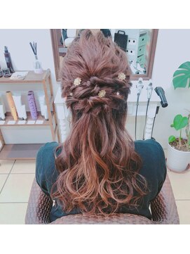 グラスペディア(graspedia) ふわふわハーフアップ