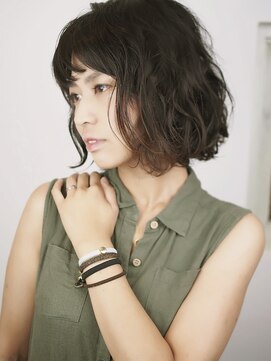 コニ(Coni) ♪百瀬俊幸♪ウェーブグラデーションボブ30代40代人気スタイル