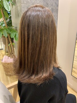 テラスアヴェダ 福岡パルコ店(Terrace AVEDA) 艶髪グレーカラー