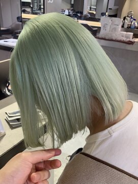 ペレ 渋谷(PELE) Y100_ 艶々 ペールグリーン