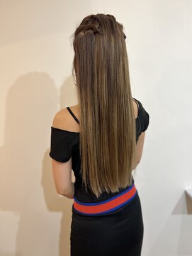 ツムグ 代官山店(TUMUGU) 大人可愛い脱白髪染めハイライトサンドベージュシアーベージュ