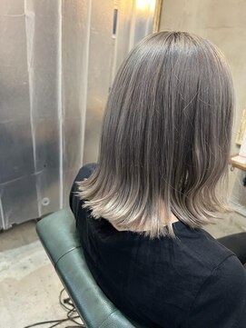 ルフレ 新宿本店2nd(Reflet) シルバー