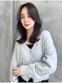センターパート　ゆるウェーブセミロング