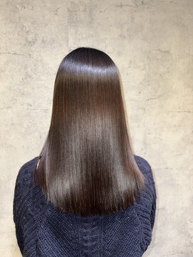 エスト(est) 髪質改善カラー　白髪ぼかしカラー　ロングストレート