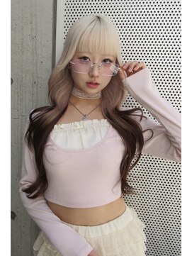 ユーフォリア 新宿通り(Euphoria) レイヤーカット/くびれ巻き/韓国ヘア/デザインカラー