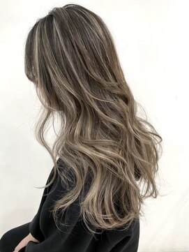 ヘアースタジオ ゼン カロン(Hair studio Zen kalon) 白髪ぼかし×ミルクティーブロンド×バレイヤージュカラー