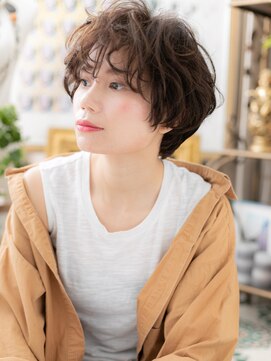 カバーヘア ブリス 志木南口駅前店(COVER HAIR bliss) インナーカラーくせ毛風抜け感小顔マッシュh4志木20代30代40代