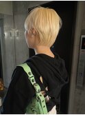 ハンサムショート　ブロンド　金髪