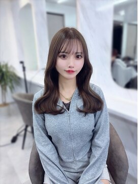 オリーブブラウンカラー/オリーブベージュ/ニュアンスカラー