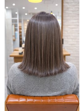 ジプソ 池袋西口(Gypso) 【ハイライトで白髪ぼかし】+カット