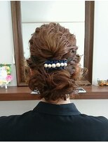 ファータヘアデザイン(FATA HAIR DESIGN) 波ネジリアップ