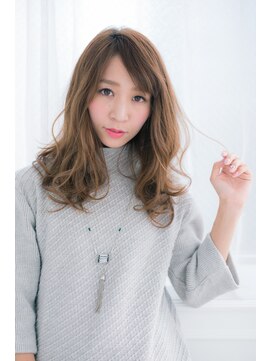 クレオ (creo) 大きめカールの愛されヘアー☆