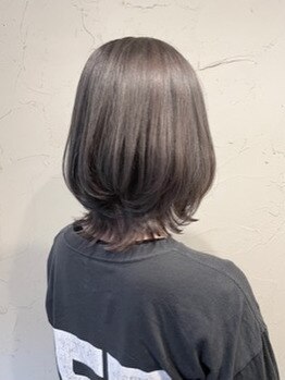 ウルフカット×グレーカラー：L116348190｜ニコ カシェート 狭山