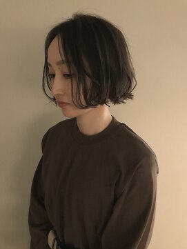 バウム(BAUM) 抜け感のあるミニボブスタイル。