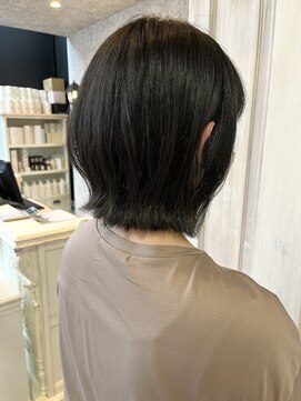 キャアリー(Caary) 福山美容室caary似合わせカット　ぱつっとボブ外ハネ仕上げ