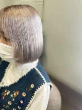 ジウ 上通り(JIU) 10代20代大人可愛いハイトーンミディアムこなれ感ボブ