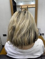 アンフィサンクミル 銀座(AnFye cinq mille)&nbsp;ブリーチ毛の方を高難易度縮毛矯正で艶髪に変身♪