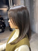 ディーエックス スリー(Dxxxx III)&nbsp;・顔周りで差がつく・顔周りレイヤー