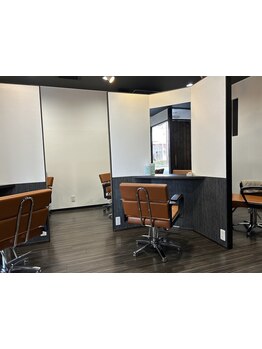 完全マンツーマンのプライベート空間で、周りを気にせず、ゆったりとしたサロンタイムをお過ごし頂けます♪