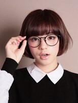ルーツ(ROOTS) メガネが似合う顎ラインのお洒落ボブ