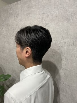 ムースヘアー(Muus hair) スーツに映える大人のシャドーパーマ