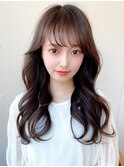 後れ毛が可愛い顔周りハイレイヤーロングチェリーブラウン