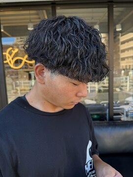 髪屋 紬 メンズ/メンズパーマ/メンズカット/波巻きパーマ