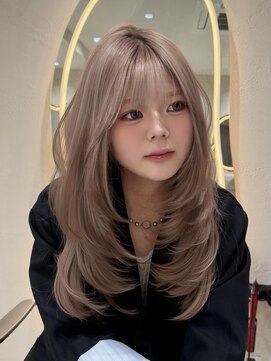 ザクザクレイヤーカット艶髪×透明感グレージュカラー