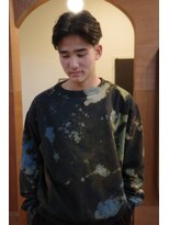 エディ(Edy)&nbsp;メンズセンターパートフェザーパーマ刈り上げ眉カット韓国ヘア