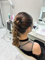 ヘアーメイクサロンアール(hair make salon R)&nbsp;あみ下ろしポニー