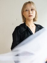 ビビト(bibito) bibito 切りっぱなしボブ ブリーチ ダブルカラー ワンレン