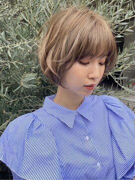 ネイビー(NAVY) 小顔ひし形ショート