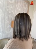 スジ感ハイライト、オリーブグレージュ