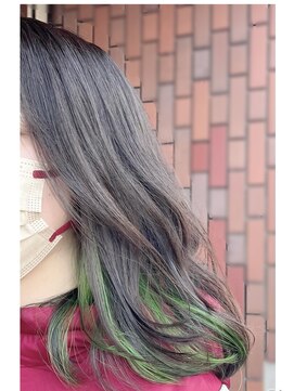 ヘアー ラウンジ コン モア(hair lounge Comme moi) 春色インナーカラー