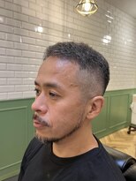 ワイズバーバー ギンザ  神田御茶ノ水店(Y's BarBer GINZA) フェードショートスタイル<理容室>