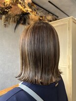 ウイ(ui)&nbsp;上品なハイライトカラー