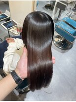 リラエ(Lyrae) 縮毛矯正/髪質改善/美髪カラー/トリートメント【大阪/西梅田】