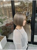 ハイトーンベージュ