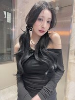 リリー(Lilley)&nbsp;ナチュラルブラック×小顔レイヤー×韓国風巻き【ayana】