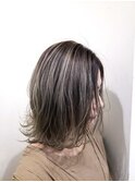ハイライト×切りっぱなしボブ