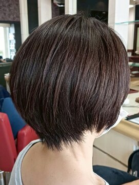 ヘアークリアー 春日部 ミセス 首元すっきり丸みショートスタイル 美シルエット