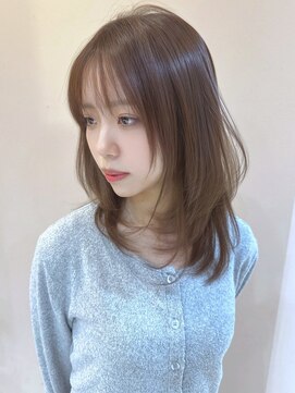 レジナヴィータ 栄(Reginavita) レイヤーカット アッシュブラウン 顔周りカット 髪質改善 20代