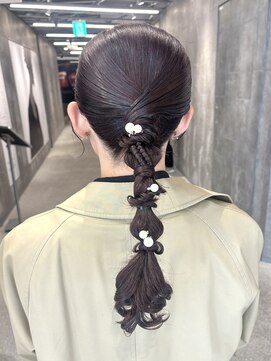 ピークアブー 原宿ハラカド(PEEK-A-BOO) ヘアセット 結婚式ヘア お呼ばれヘア タイトヘア ローポニー