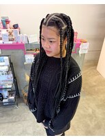 アンゼロ(UNZELO)&nbsp;エクステありの編み込みスタイル集