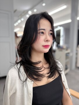 プラチナ(PLATINA) レイヤー美容師が作るワンカールでまとまるスタイル