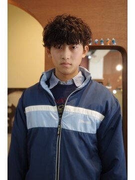 エディ(Edy) メンズパーマ波巻きパーマシャドウパーママッシュ眉毛カット岡山